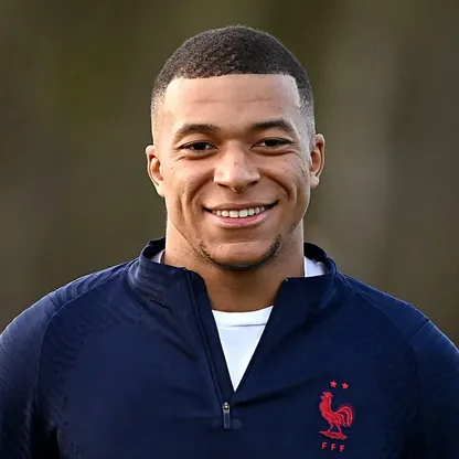 Kylian Mbappé Biography (2026): Age, Career, Height, Family, Real Madrid Journey & Net Worth