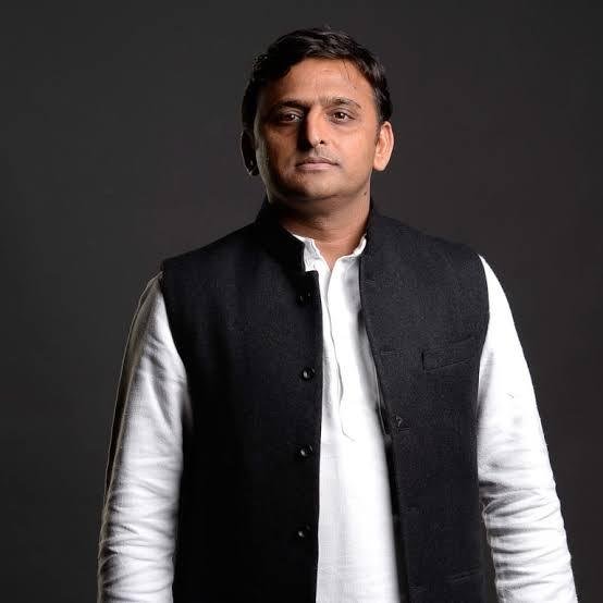 Akhilesh Yadav Biography: Age, Wife, Education, Career, Family and Political Life