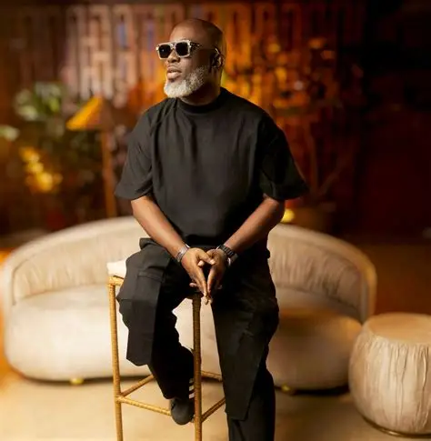 Tola Odunsi Biography